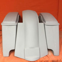 Load image into Gallery viewer, Honda Shadow Sabre 1100 4" Extended Saddlebags Bags Rear Fender Dual Cut Out Lids
