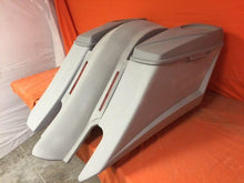 Load image into Gallery viewer, Harley Davidson 6" Trendsetter Extended Saddlebag LED Fender Kit - Right Side Cut Out 6 x 9 Speaker Lids / 2014