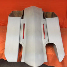 Load image into Gallery viewer, Harley Davidson 6" Trendsetter Extended Saddlebag LED Fender Kit - Right Side Cut Out / 2014