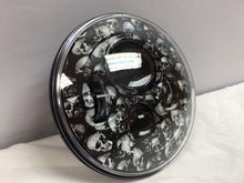 Load image into Gallery viewer, 7" DAYMAKER Replacement Skull Fever Design Projector HID LED Light Bulb Headlight Motorcycle Harley