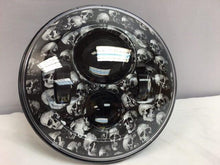 Load image into Gallery viewer, 7" DAYMAKER Replacement Skull Fever Design Projector HID LED Light Bulb Headlight Motorcycle Harley