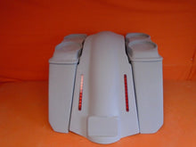 Load image into Gallery viewer, Harley Davidson 5" Heritage Softail Extended Saddlebags Dual 6 x 9 Speaker Lids LED Fender No Cutouts