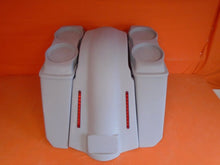Load image into Gallery viewer, Harley Davidson 5" Heritage Softail Extended Saddlebags Dual 6 x 9 Speaker Lids LED Fender No Cutouts
