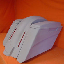 Load image into Gallery viewer, Harley Davidson 5" Softail Heritage Extended Stretched Saddlebags Lids LED Fender No CutOuts