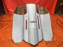 Load image into Gallery viewer, Victory Cross Country 6″ Trendsetter Extended Hard Saddlebags Out & Down Bags Rear Fender No Cut Outs