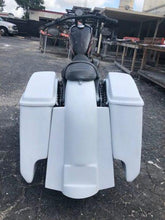 Load image into Gallery viewer, Harley Davidson Sportster 883 / Dyna / Sportster 5? Dual Cut Out Saddlebags Kit + Lids