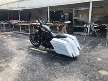Load image into Gallery viewer, Harley Davidson Sportster 883 / Dyna / Sportster 5? Dual Cut Out Saddlebags Kit + Lids