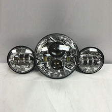 Load image into Gallery viewer, 7" DAYMAKER JOKER DESIGN Headlight Dual 4.5" - 4 1/2" Auxiliary Spot Passing LED Fog Lights Bulb Harley SET