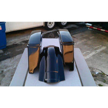 Load image into Gallery viewer, Harley Davidson 4" Extended Stretched Saddlebags Lid Fender Painted Black