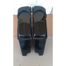 Load image into Gallery viewer, Harley Davidson 4" Extended Saddlebags No CutOut Speaker Lid Fender Black