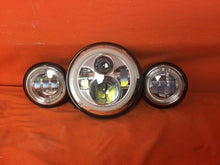 Load image into Gallery viewer, 7" DAYMAKER Red HALO Headlight Dual 4.5" - 4 1/2" RED HALO Auxiliary AUX Chrome Spot Passing LED Fog Lights Bulb Harley SET