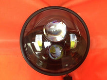 Load image into Gallery viewer, Honda Shadow Sabre AERO VT1100 DAYMAKER BLACK HID LED Light Bulb Headlight Motorcycle Mount