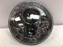 Load image into Gallery viewer, 7" DAYMAKER Replacement Dark Knight Design Projector HID LED Light Bulb Headlight Motorcycle Harley