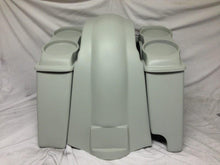 Load image into Gallery viewer, Harley Davidson 6" Heritage Softail Extended Saddlebags Dual 6.5" Speaker Lids Fender Right Cutout