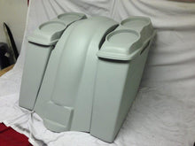 Load image into Gallery viewer, Harley Davidson 4" Extended Saddlebags 6.5" Speaker Lids Fender No Cutouts