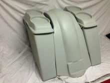 Load image into Gallery viewer, Harley Davidson 4" Extended Saddlebags 6.5" Speaker Lids Fender No Cutouts