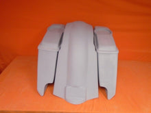 Load image into Gallery viewer, Harley Davidson 5&quot; Heritage Softail Extended Saddlebags 6.5&quot; Speaker Lids Fender Dual Cutouts