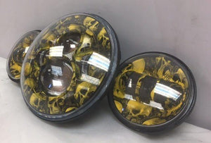 7" DAYMAKER YELLOW SKULL DESIGN Headlight Dual 4.5" - 4 1/2" Auxiliary Spot Passing LED Fog Lights Bulb Harley SET