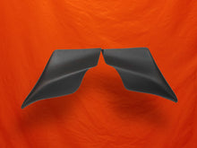 Load image into Gallery viewer, Harley Davidson 6&quot; Extended Stretched Saddlebags with Lids 89-13