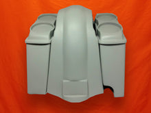 Load image into Gallery viewer, Harley Davidson 6&quot; Stretched Extended Saddlebags Dual 6.5&quot; Speaker Lids Fender Right Cut out