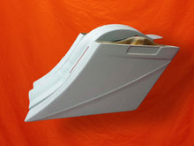 Load image into Gallery viewer, Harley Davidson 8&quot; Stretched SaddleBags No Cut Outs, LED Lights Fender No Lids