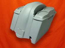 Load image into Gallery viewer, Harley Davidson 4&quot; Extended Saddlebags Dual 6.5&quot; Speaker Lids Fender Right Cut out