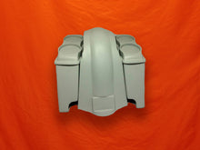 Load image into Gallery viewer, Harley Davidson 4&quot; Extended Saddlebags Dual 6.5&quot; Speaker Lids Fender Cutouts