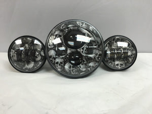 7" DAYMAKER SKULL DESIGN Headlight Dual 4.5" - 4 1/2" Auxiliary Spot Passing LED Fog Lights Bulb Harley SET