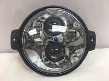 Load image into Gallery viewer, Honda VTX 1300 / 1800 C / R / S - 5 3/4&quot; CUSTOM DESIGN SKULL DAYMAKER Chrome HID LED Light Bulb Headlight Motorcycle 5.75&quot; Mount
