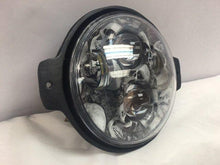 Load image into Gallery viewer, Honda VTX 1300 / 1800 C / R / S - 5 3/4&quot; CUSTOM DESIGN SKULL DAYMAKER Chrome HID LED Light Bulb Headlight Motorcycle 5.75&quot; Mount