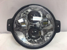 Load image into Gallery viewer, Honda VTX 1300 / 1800 C / R / S - 5 3/4&quot; CUSTOM DESIGN SKULL DAYMAKER Chrome HID LED Light Bulb Headlight Motorcycle 5.75&quot; Mount