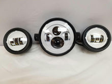Load image into Gallery viewer, 7&quot; Kawasaki Voyager &amp; Vaquero DAYMAKER Headlight Dual 4.5&quot; - 4 1/2&quot; Auxiliary AUX White Spot Passing LED Fog Lights SET