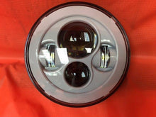 Load image into Gallery viewer, 7&quot; DAYMAKER Replacement WHITE Projector HID LED Light Bulb Headlight Motorcycle Harley