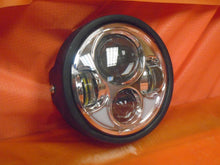 Load image into Gallery viewer, 5 3/4&quot; DAYMAKER Yamaha Star Roadliner Stratoliner XV1900A CHROME Projector HID LED Light Bulb Headlight Motorcycle