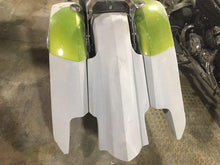 Load image into Gallery viewer, Victory Cross Country 6&quot; Trendsetter Extended Hard Saddlebags Out &amp; Down Bags Rear Fender Dual Cut Out