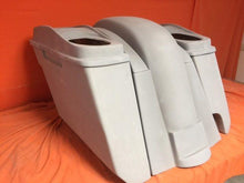 Load image into Gallery viewer, Honda VTX 1300 / 1800 5&quot; Extended Stretched Saddlebags Rear Fender Right Side Cut Out Dual 6 X 9 Speaker Lids