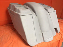 Load image into Gallery viewer, Honda VTX 1300 / 1800 5&quot; Extended Stretched Saddlebags Rear Fender Right Side Cut Out Dual 6.5&quot; Speaker Lids