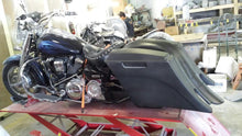 Load image into Gallery viewer, Yamaha Roadstar 1999 - 2007 6&quot; Extended Stretched Out &amp; Down Bags Rear Fender No Cut Outs lids