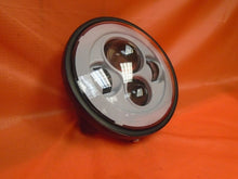 Load image into Gallery viewer, 7&quot; DAYMAKER Yamaha Royal Star Venture WHITE Projector HID LED Light Bulb Headlight Motorcycle