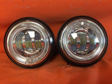 Load image into Gallery viewer, 4.5&quot; Auxiliary DAYMAKER Chrome Spot With Green Halo Passing HID LED Fog Lights Bulb Motorcycle Harley AUX PAIR 4-1/2&quot;