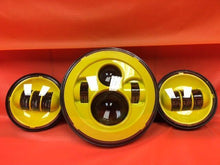 Load image into Gallery viewer, 7&quot; DAYMAKER YELLOW Headlight Dual Yellow 4.5&quot; - 4 1/2&quot; Auxiliary AUX Spot Passing LED Fog Lights Bulb Harley SET