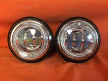 Load image into Gallery viewer, 4.5&quot; Auxiliary DAYMAKER Chrome Spot With Halo Passing HID LED Fog Lights Bulb Motorcycle Harley AUX PAIR 4-1/2&quot;