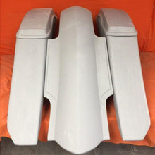 Load image into Gallery viewer, Harley Davidson 6&quot; Trendsetter Extended Saddlebag Fender Kit - No Cut Outs Lids / 2014