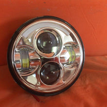 Load image into Gallery viewer, 5 3/4&quot; DAYMAKER With HALO Replacement Chrome Projector HID LED Light Bulb Headlight Motorcycle Harley 5.75&quot;