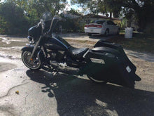 Load image into Gallery viewer, Suzuki C50 / C90 Boulevard 6&quot; Out &amp; Down Saddlebags Fender &amp; Side Covers, No Cut Outs Lids &amp; Rail Kit