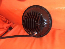 Load image into Gallery viewer, 7&quot; DAYMAKER 75W BLACK Projector HID LED Light Bulb Headlight Motorcycle Harley