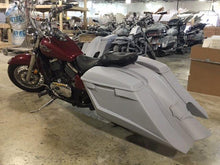 Load image into Gallery viewer, Kawasaki Vulcan &amp; Classic 800 Series 6&quot; Extended Stretched Saddlebags Trendsetter Right Side Cut Out