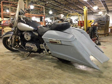 Load image into Gallery viewer, Kawasaki Nomad Vulcan 1500 6&quot; Extended Stretched BOLT ON Trendsetter Bags Rear Fender Dual Cut Out