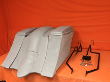 Load image into Gallery viewer, Suzuki C50 / C90 Boulevard 6&quot; Out &amp; Down Saddlebags Fender &amp; Side Covers, No Cut Outs Lids &amp; Rail Kit