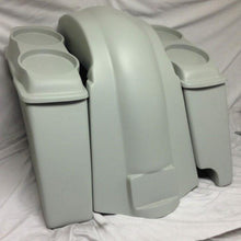 Load image into Gallery viewer, Harley Davidson Heritage Softail 4&quot; Extended Saddlebags Dual 6.5&quot; Speaker Lids Fender Right Cutout